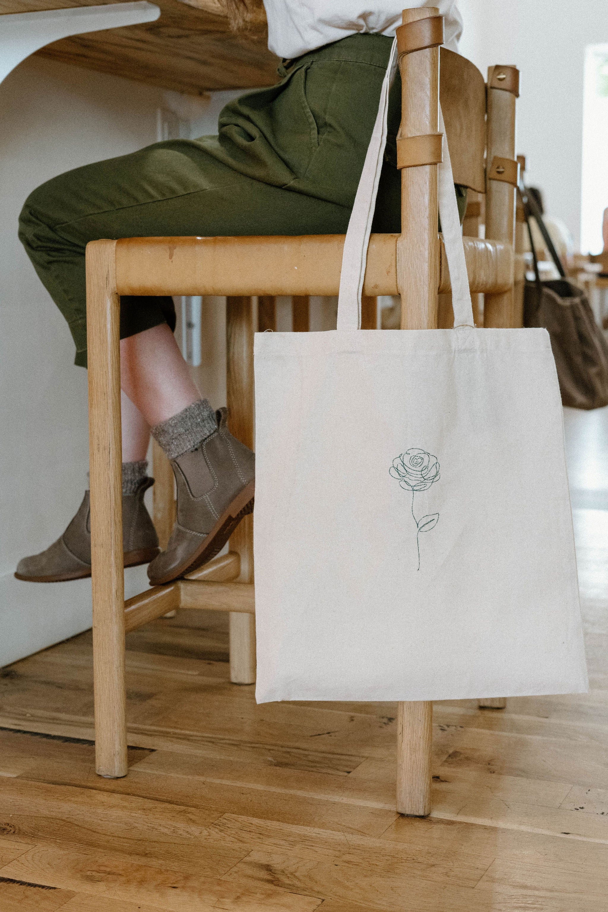 Simple Rose Tote Bag - Custom Color options
