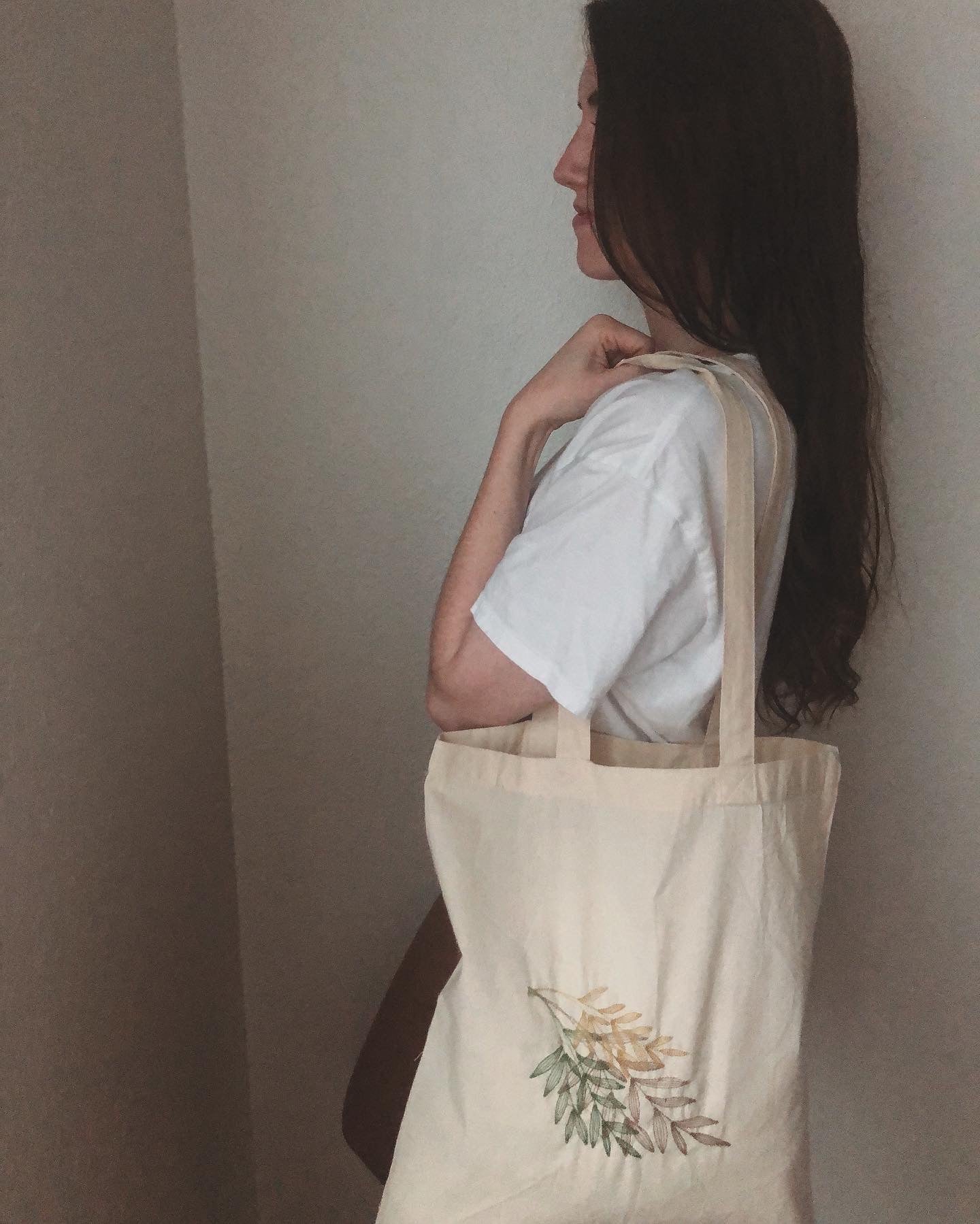 3 Leaf - Embroidered Tote